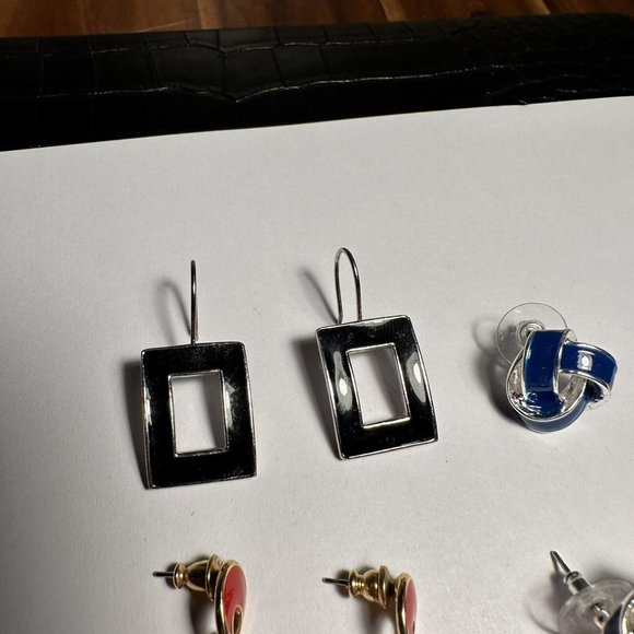 Lot Of 3 Pierced Earrings - Dangle / Stud - Enamel - Black Red Blue - Picture 4 of 8